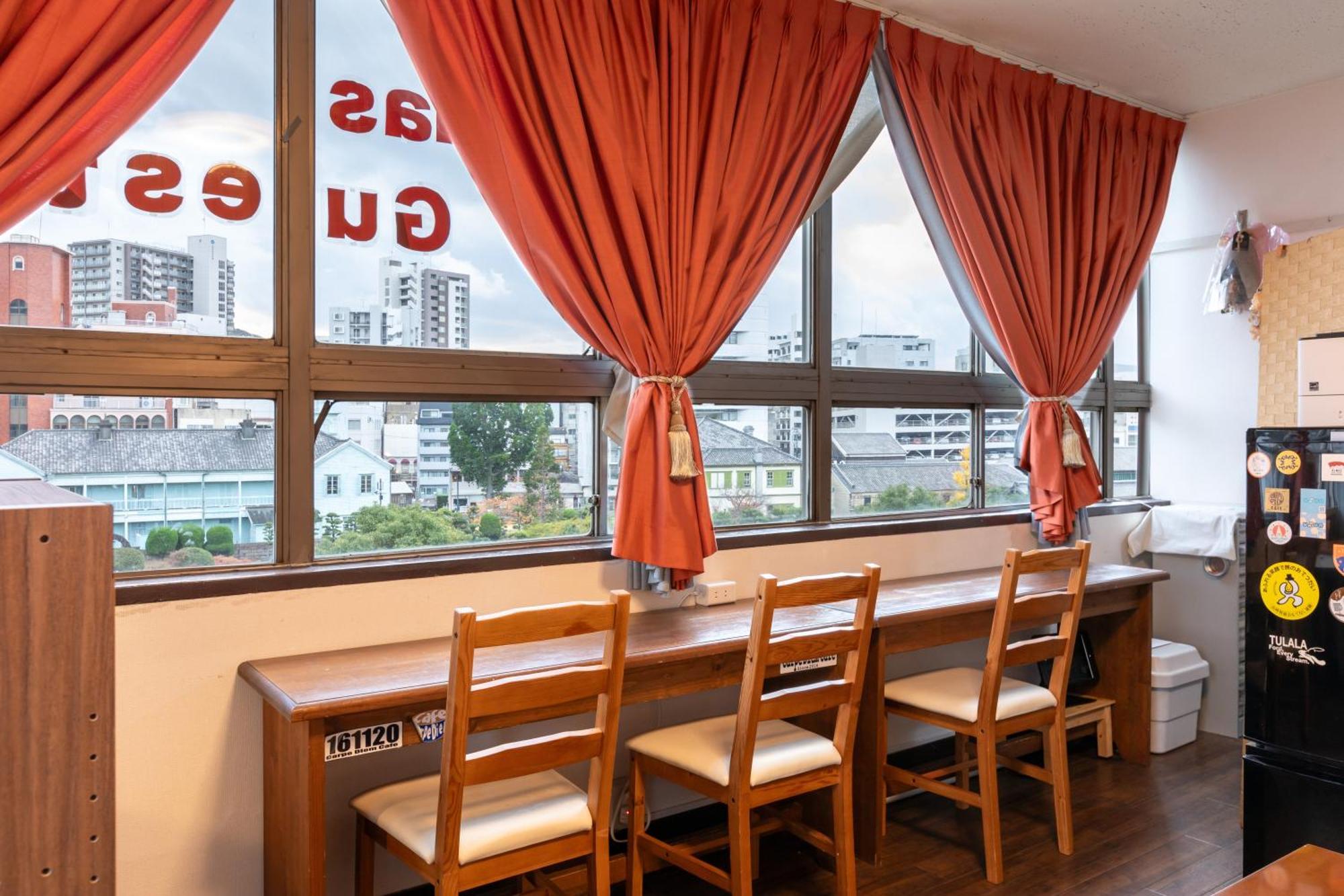 Almas Guest House Nagasaki Bagian luar foto